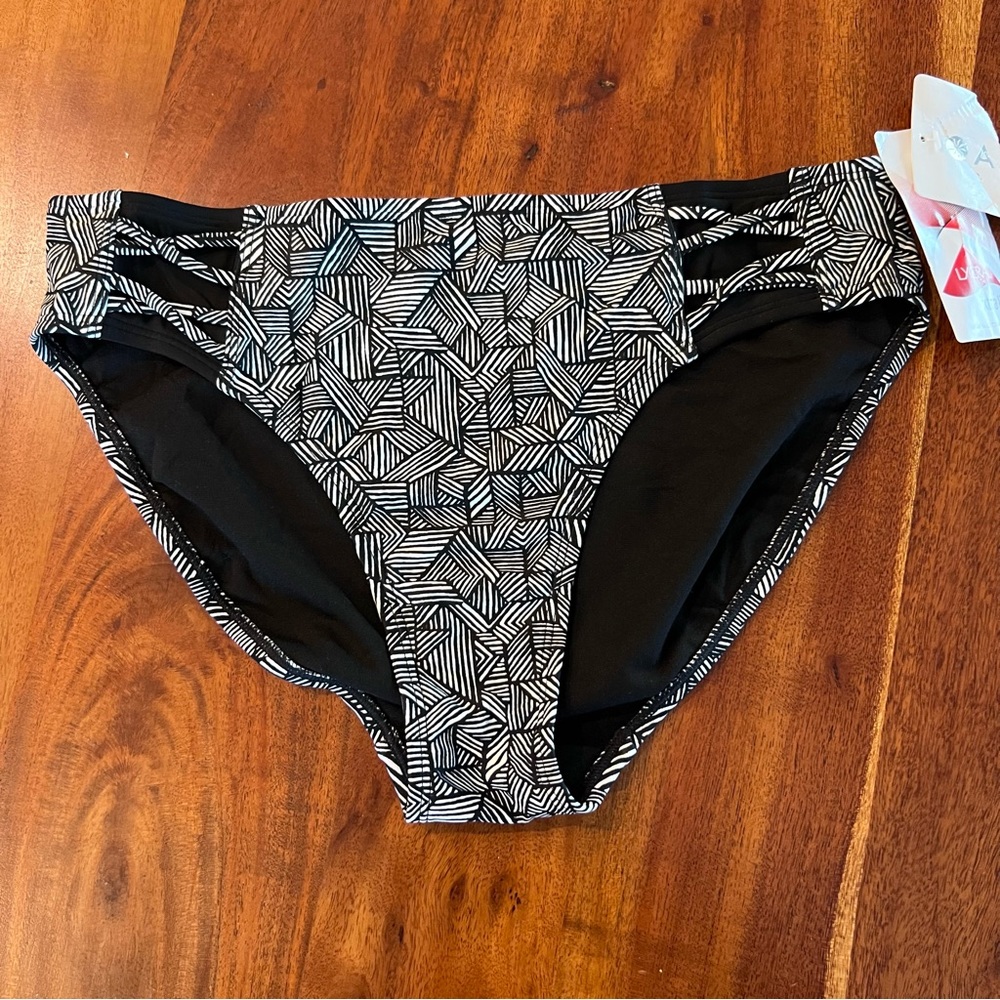 Athleta Medium Bikini Bottom